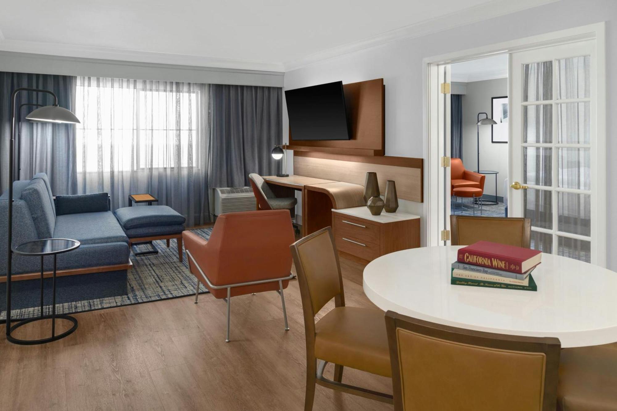 คอร์ตยาร์ด ปาโลอัลโต ลอสอัลโตส Hotel ภายนอก รูปภาพ